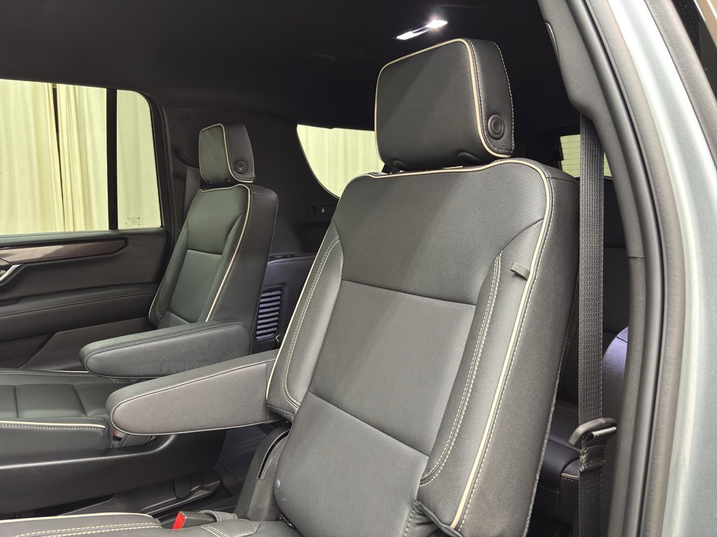 New 2026 GMC Yukon XL Elevation w/ LPO, Floor Liner Package image 17