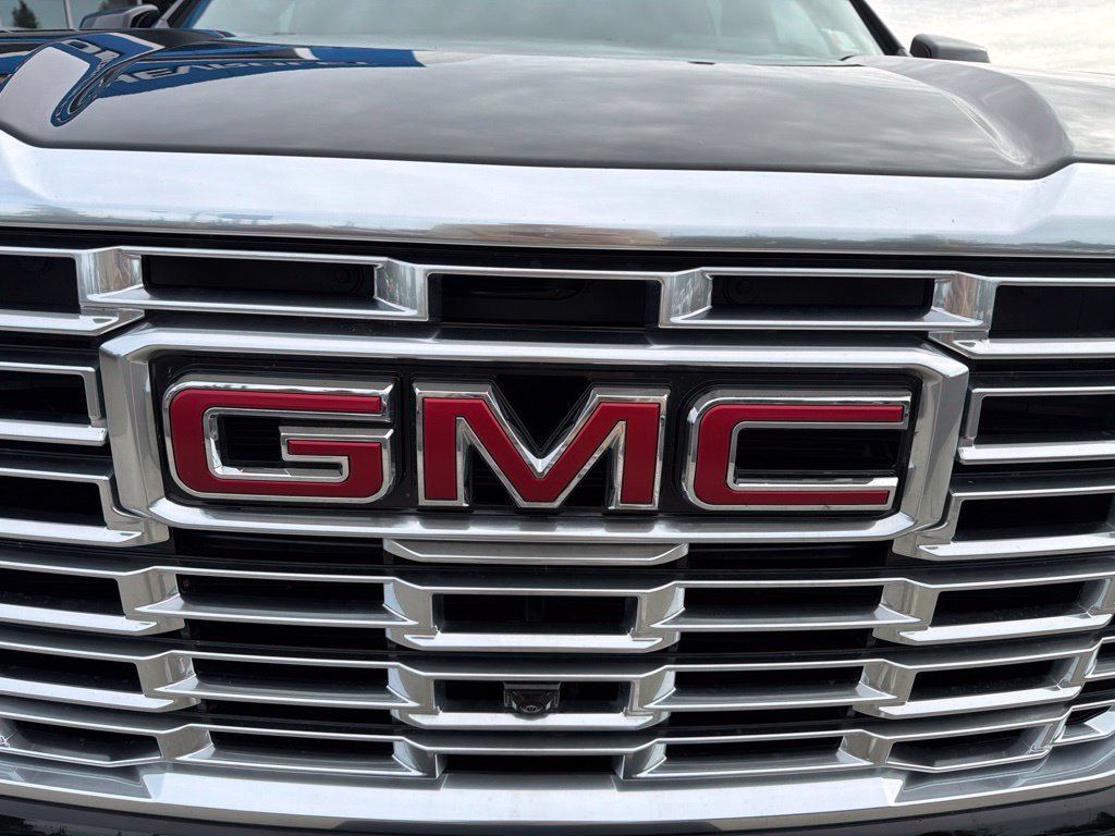 Used 2025 GMC Yukon Denali w/ Denali Reserve Package AWD/4WD image 35