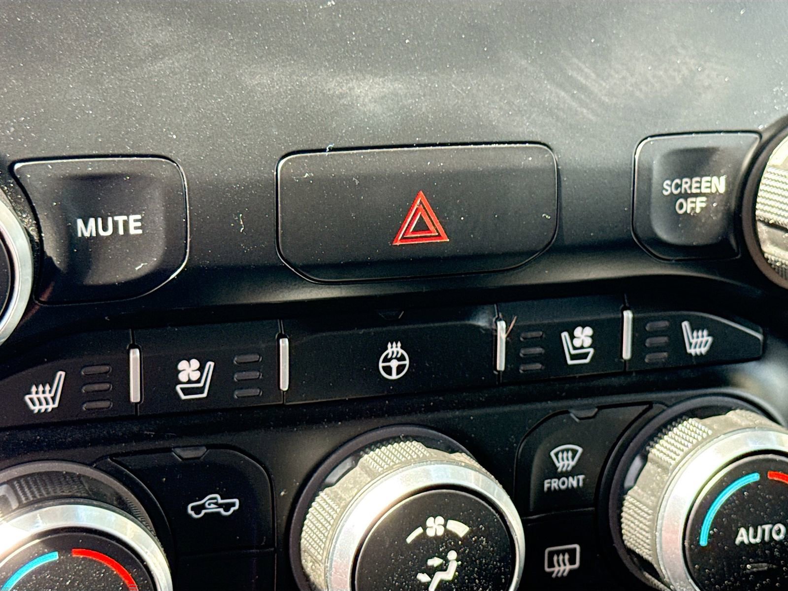 Used 2022 RAM 1500 Laramie RWD image 19