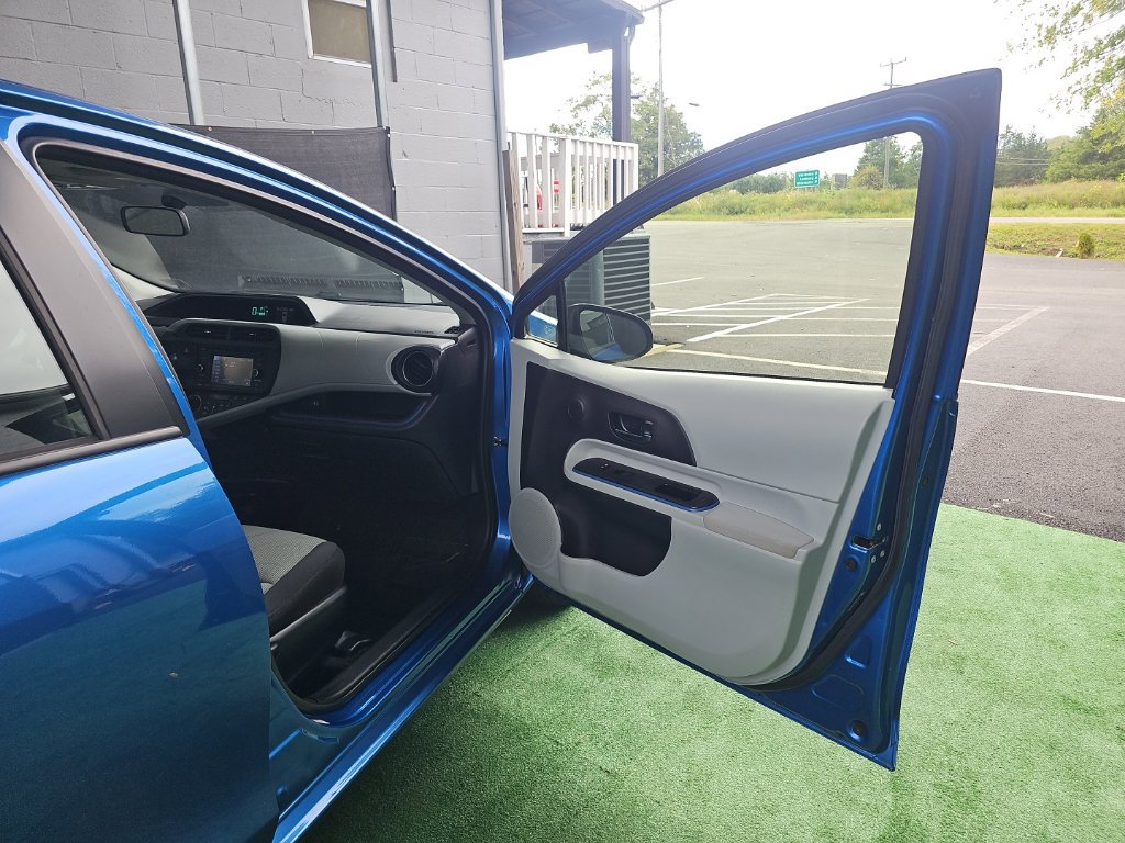 Used 2012 Toyota Prius C Three FWD image 38