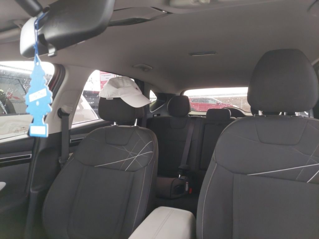 Used 2022 Hyundai Tucson SEL w/ Cargo Package image 18