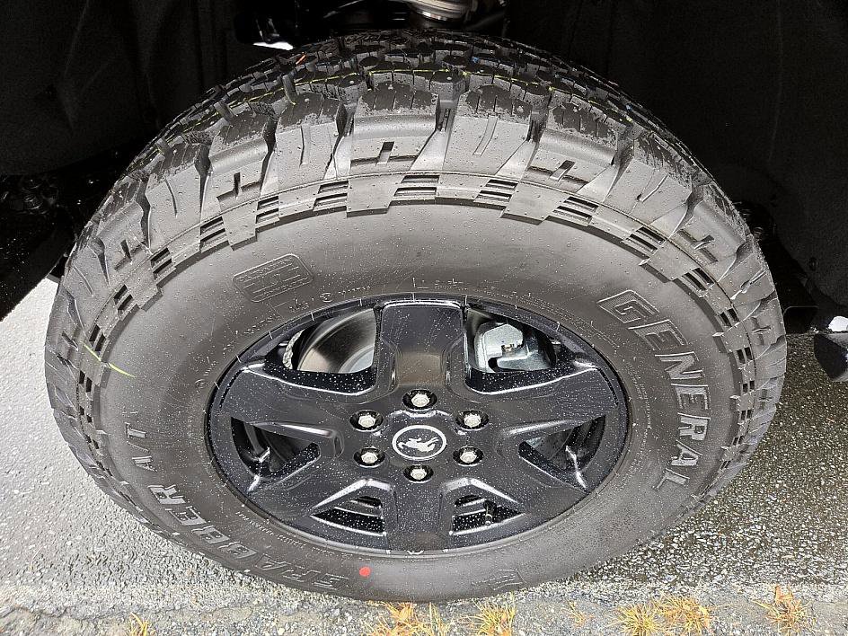 New 2025 Ford Bronco Big Bend w/ Black Diamond Package image 19