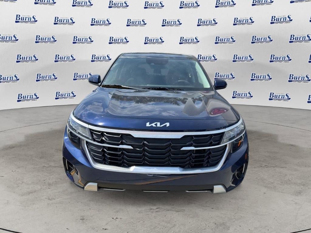 New 2026 Kia Seltos LX FWD image 2