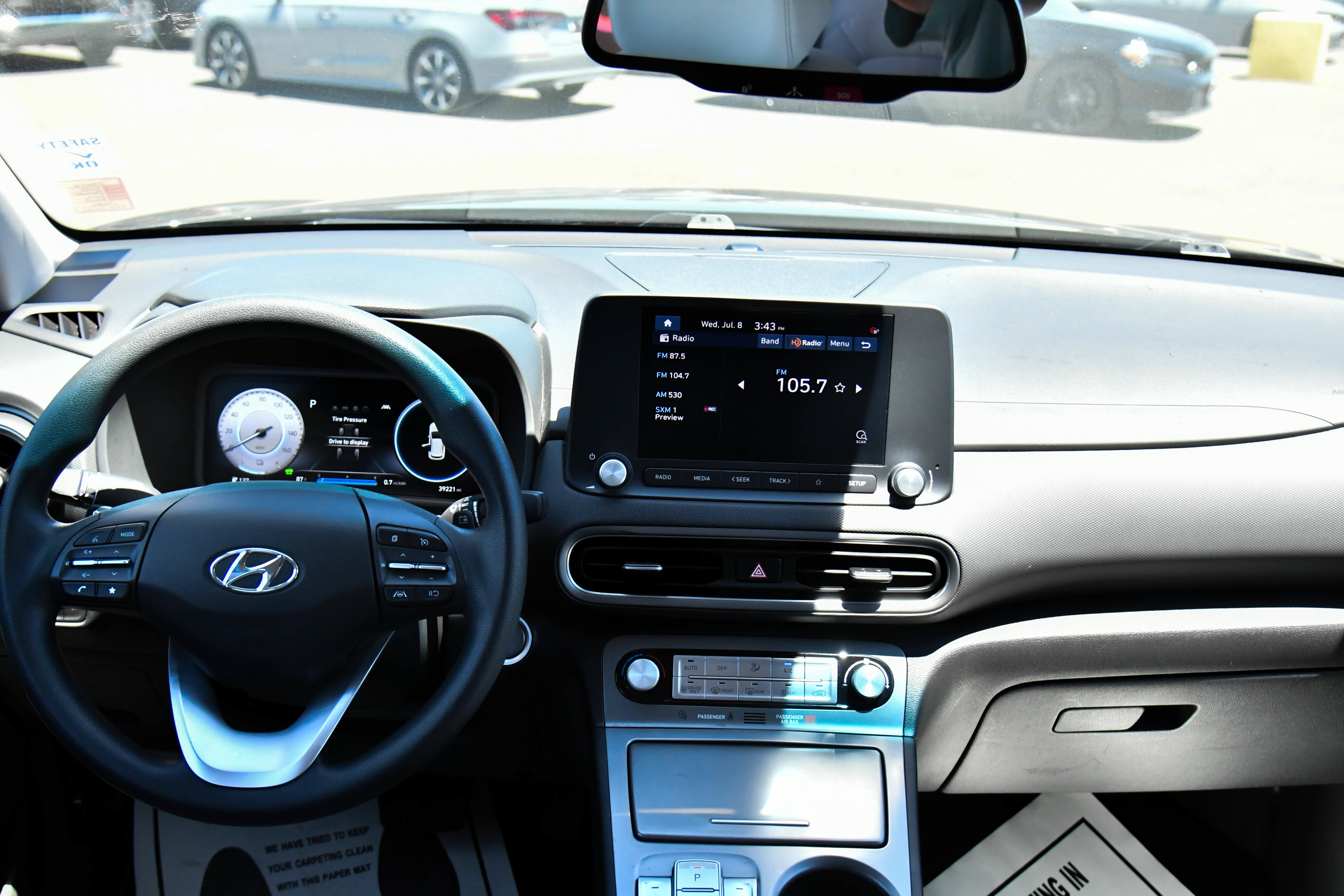 Used 2023 Hyundai Kona SE w/ Cargo Package FWD image 35