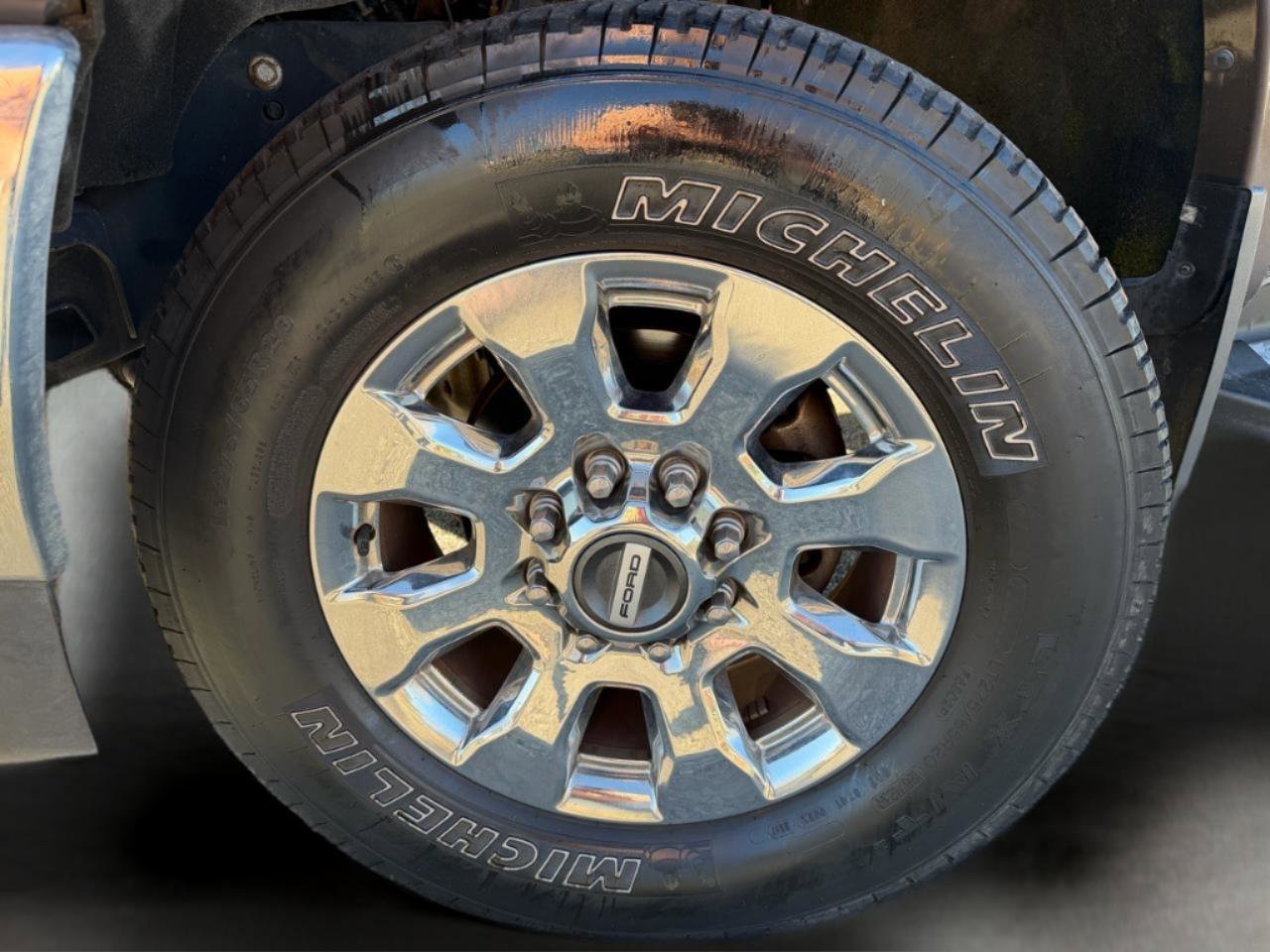 Used 2017 Ford F250 Lariat w/ Chrome Package AWD/4WD image 3
