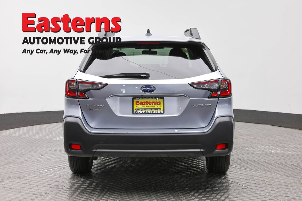 Used 2025 Subaru Outback Premium AWD/4WD image 6