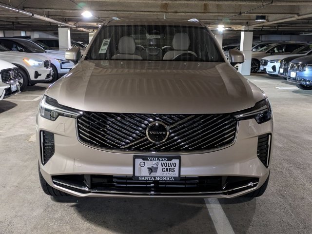 New 2026 Volvo XC90 T8 Plus w/ Protection Package AWD/4WD image 8