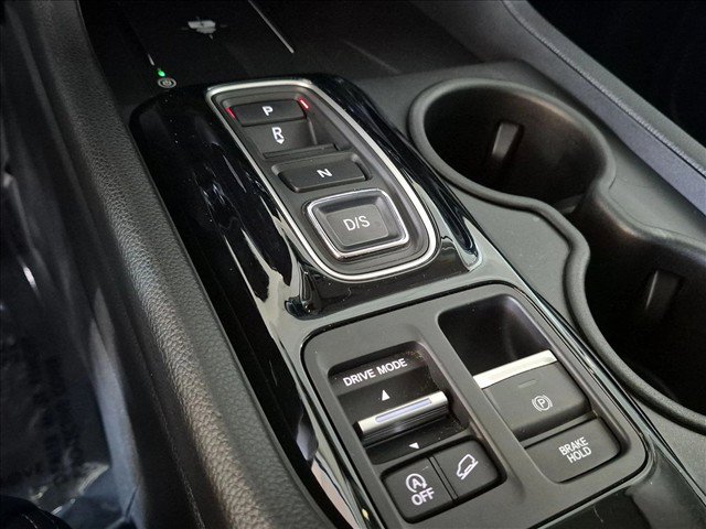 Used 2025 Honda Pilot Touring image 12