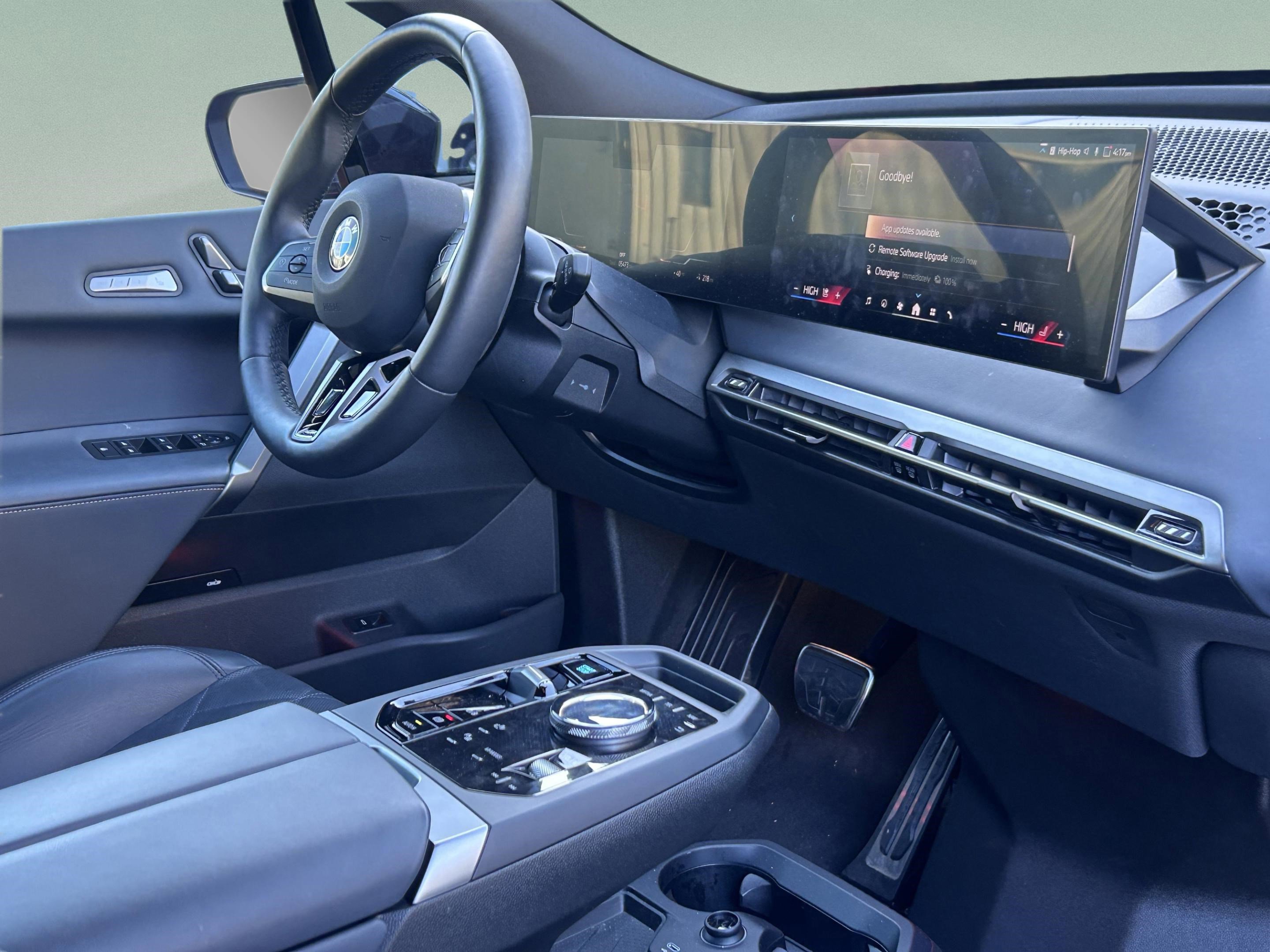 Used 2026 BMW iX xDrive60 w/ M Sport Package image 7