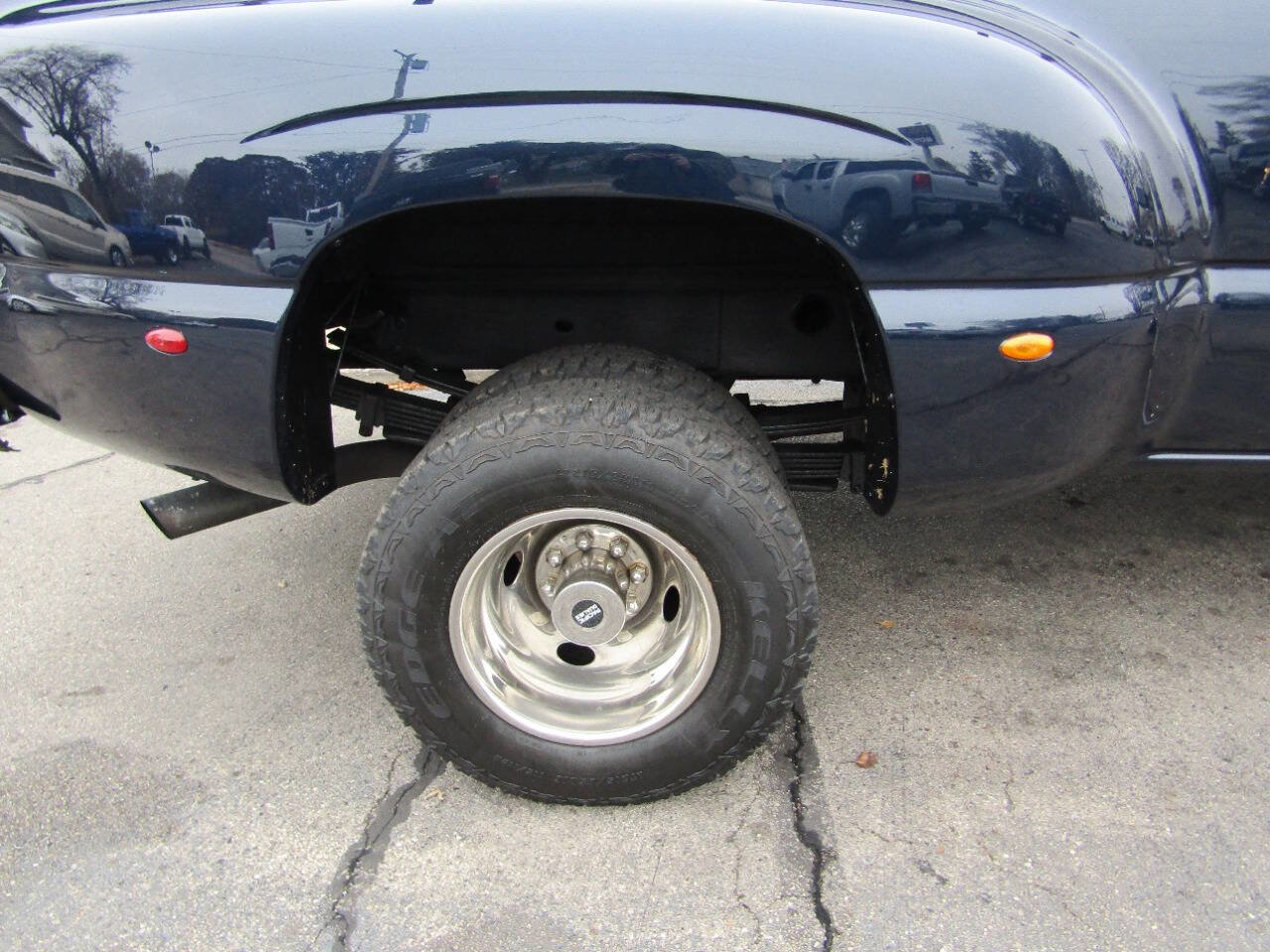 Used 2005 GMC Sierra 3500 SLT w/ Heavy-Duty Power Package image 9