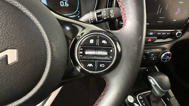 Used 2023 Kia Soul GT-Line FWD image 17