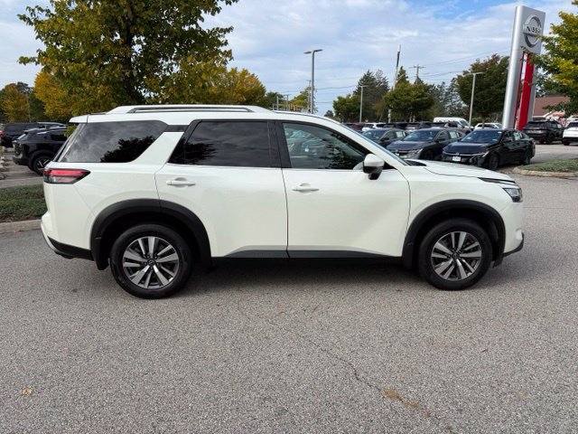 Certified 2024 Nissan Pathfinder SL AWD/4WD image 4