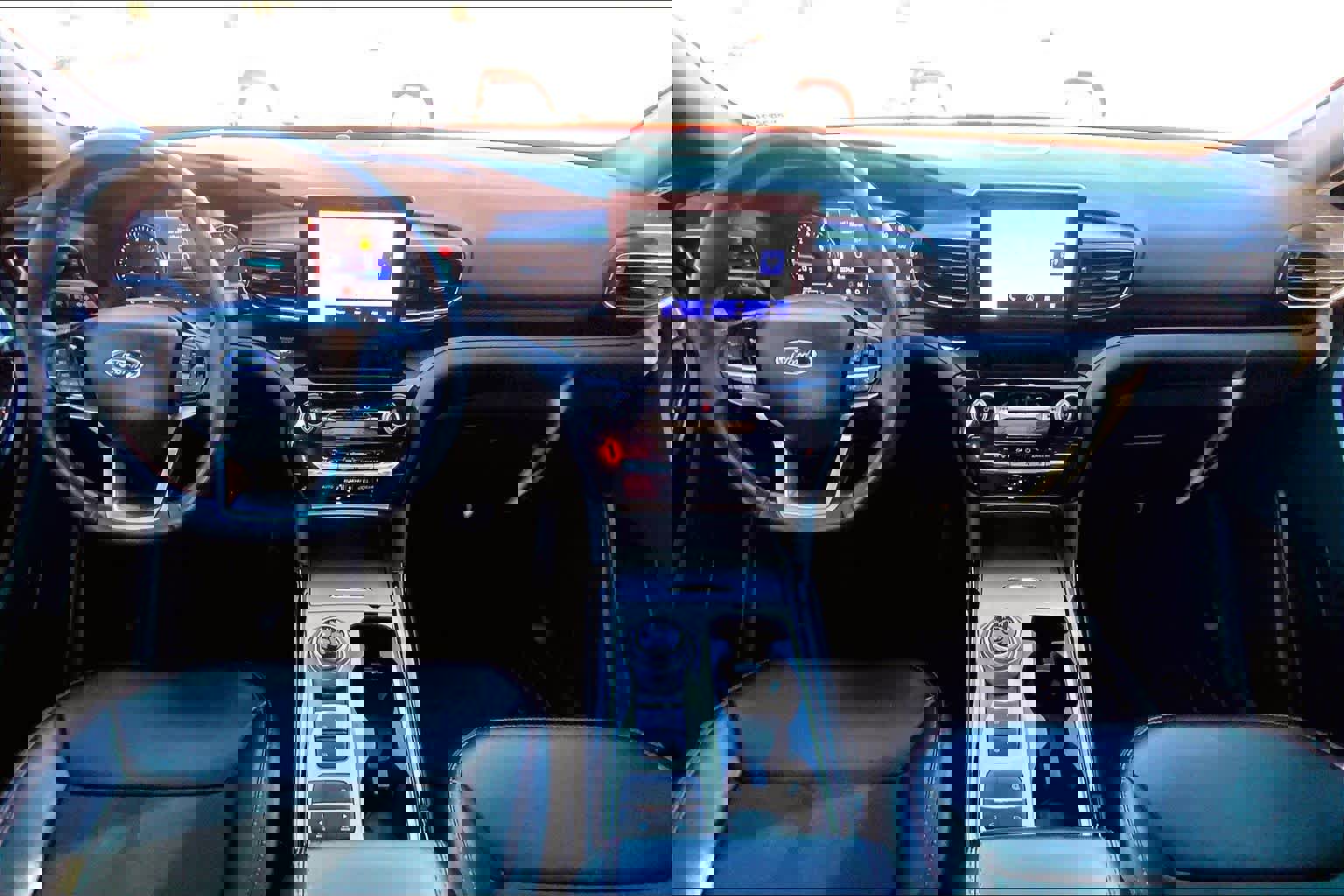 Used 2022 Ford Explorer ST-Line w/ Class IV Trailer Tow Package image 13