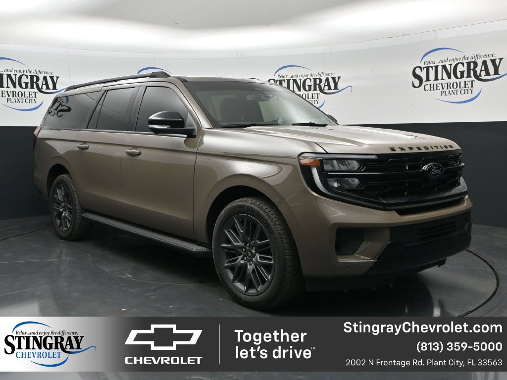 Used 2026 Ford Expedition Max Platinum w/ Stealth Appearance Package
