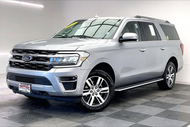 Used 2022 Ford Expedition Max Limited image 12