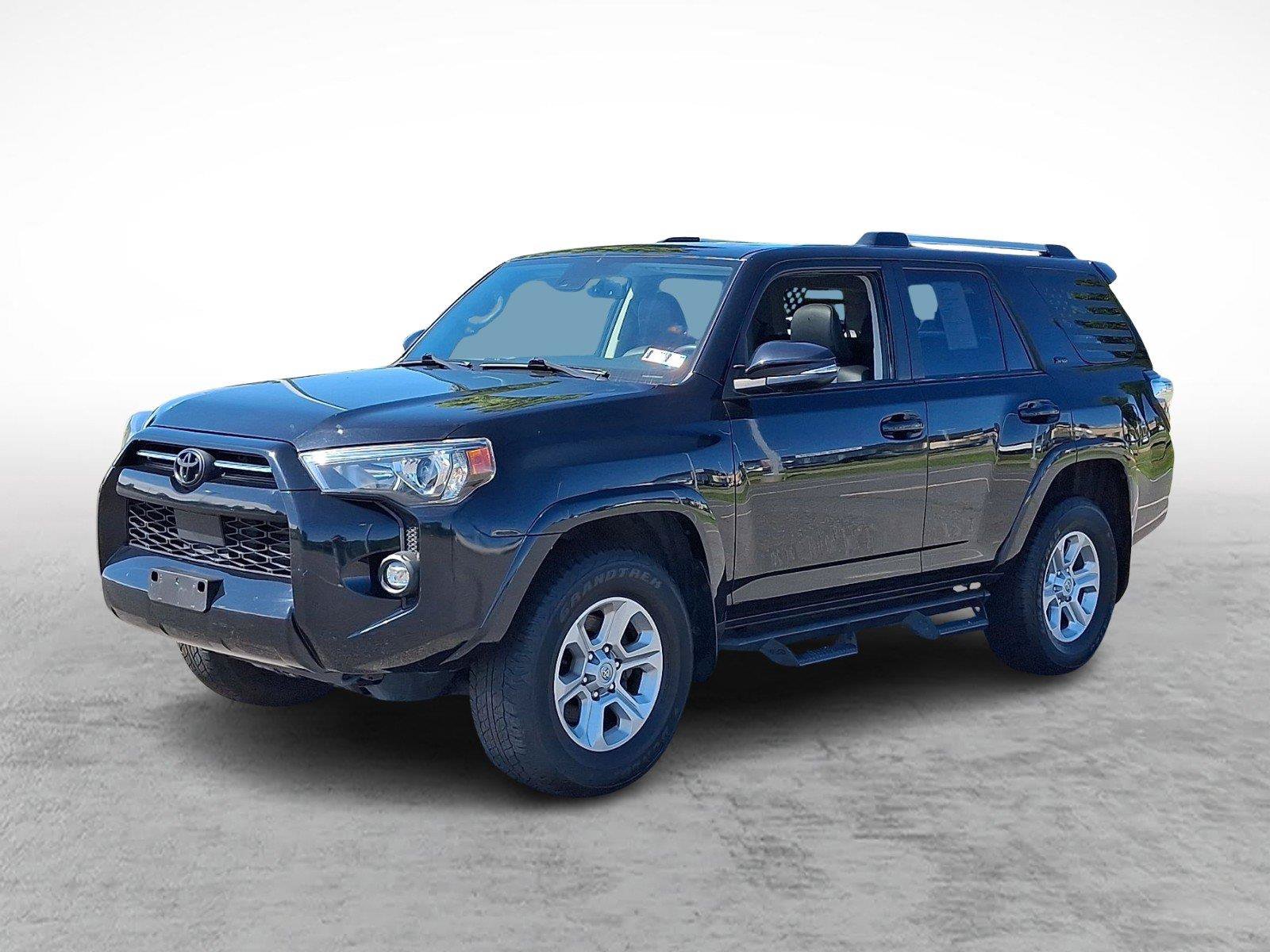 Used 2024 Toyota 4Runner SR5 Premium w/ Moonroof Package AWD/4WD image 3