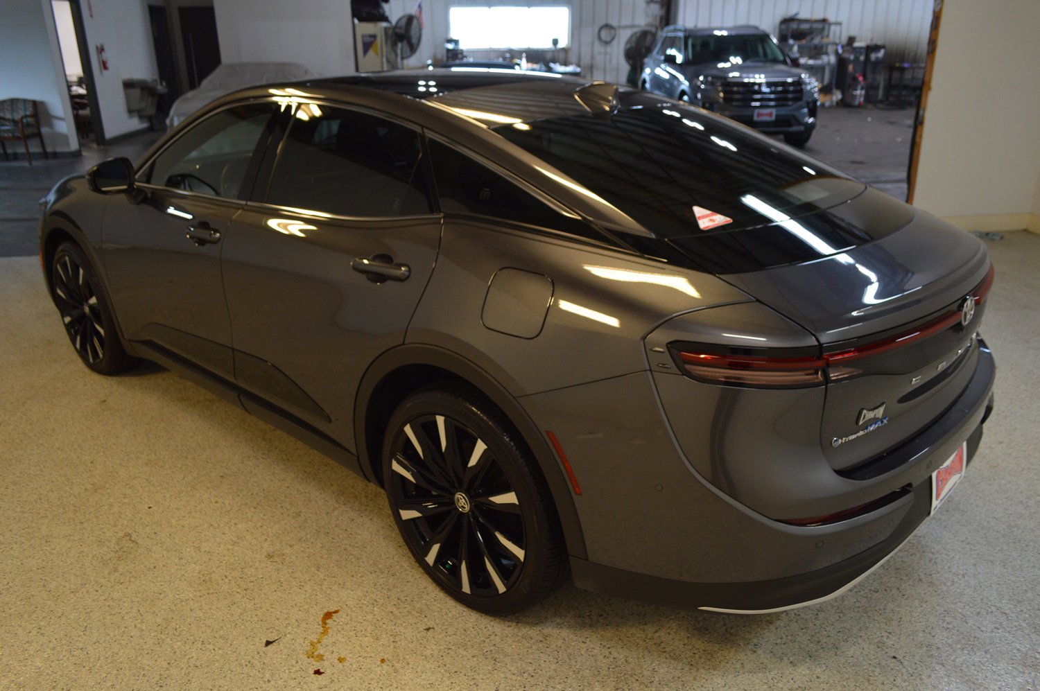 Used 2024 Toyota Crown Platinum image 5