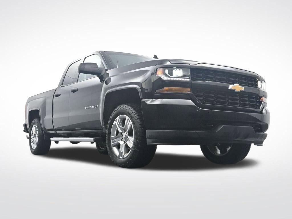 Used 2017 Chevrolet Silverado 1500 Custom w/ Custom Convenience Package AWD/4WD image 31