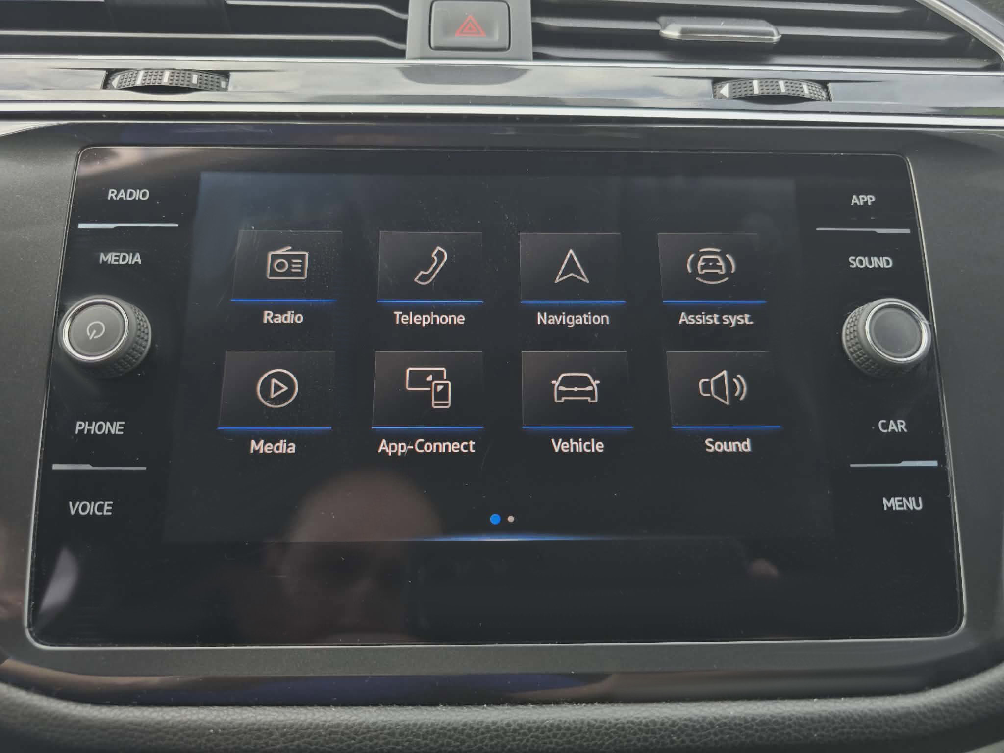 Used 2024 Volkswagen Tiguan Wolfsburg Edition image 27