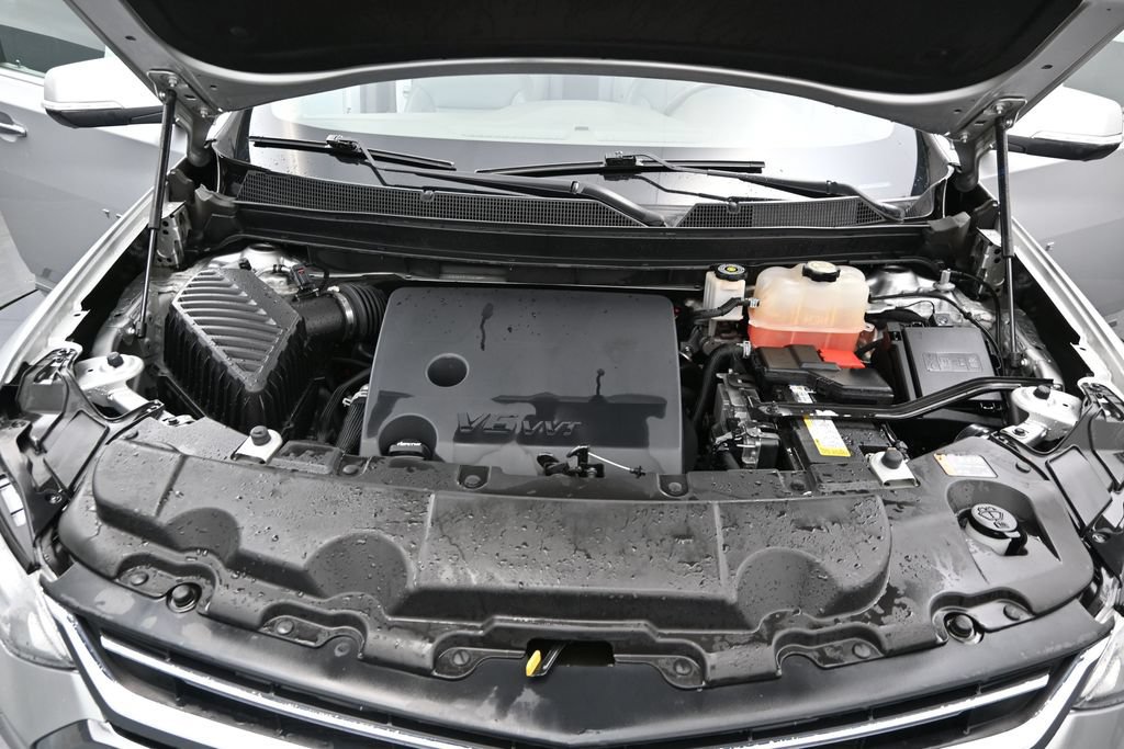 Used 2021 Chevrolet Traverse Premier FWD image 12