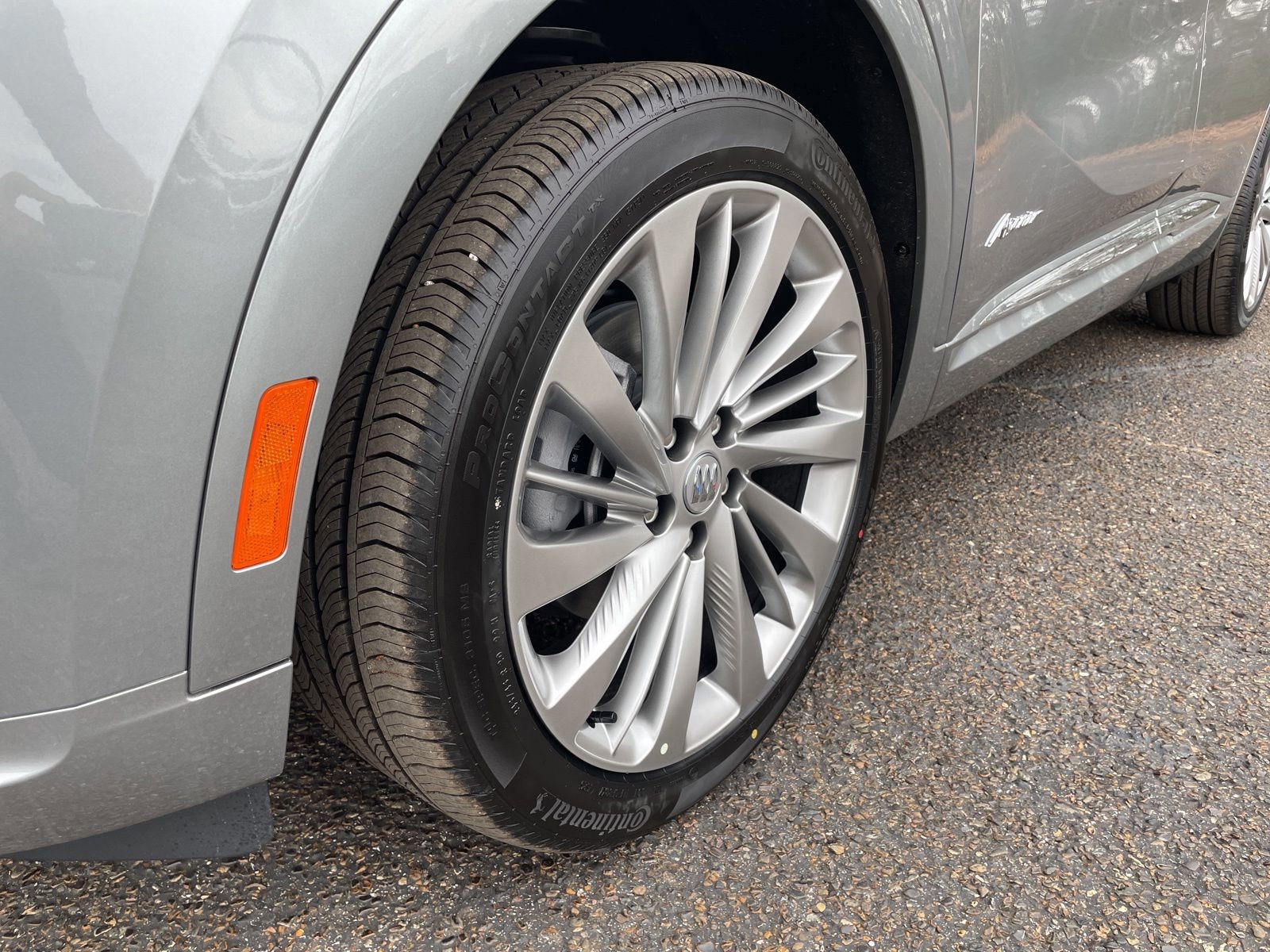 New 2026 Buick Envision Avenir image 10