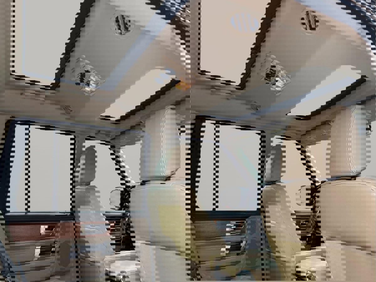 Used 2016 Land Rover LR4 HSE LUX image 23