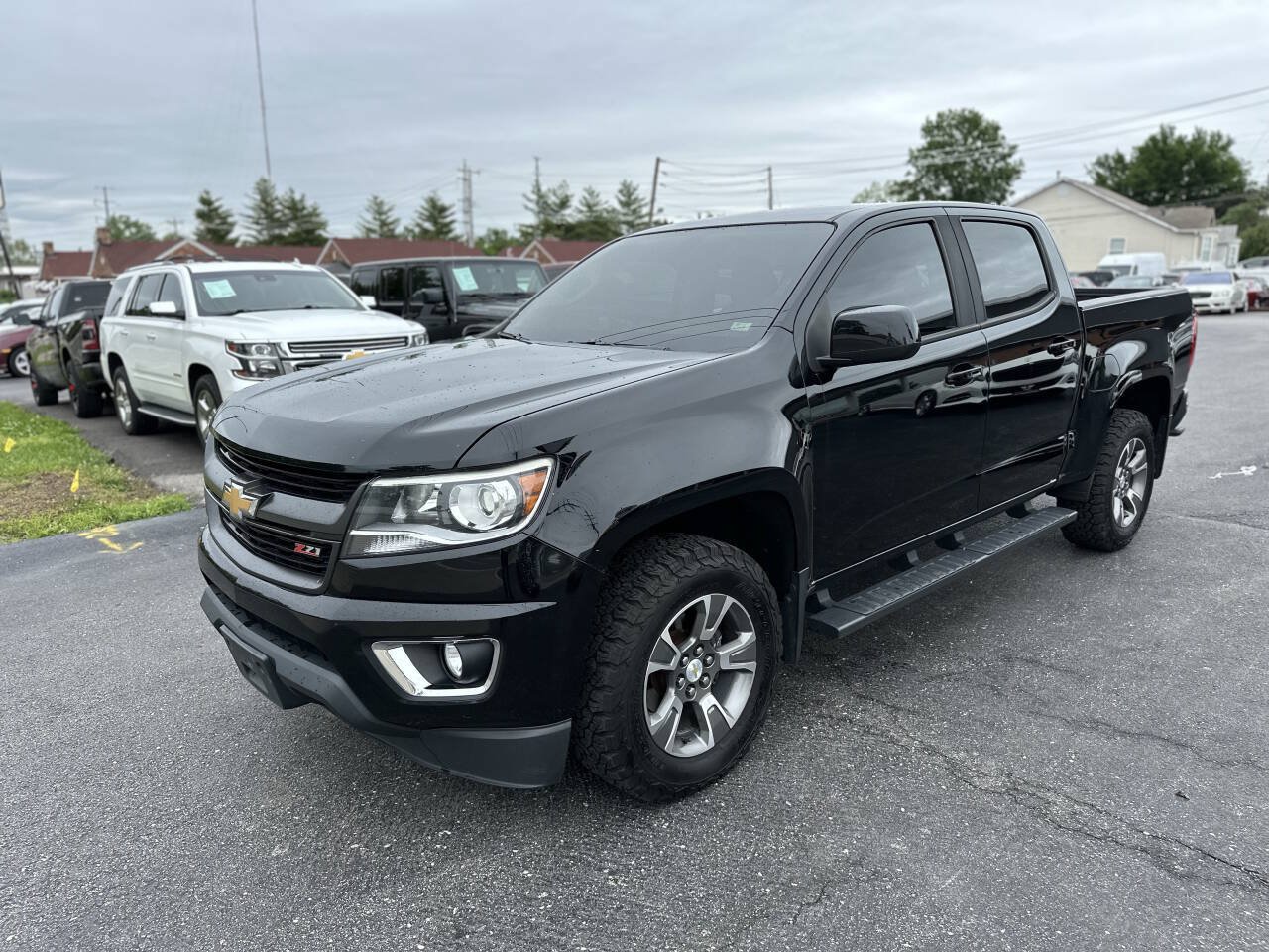 Used 2017 Chevrolet Colorado Z71 AWD/4WD image 3