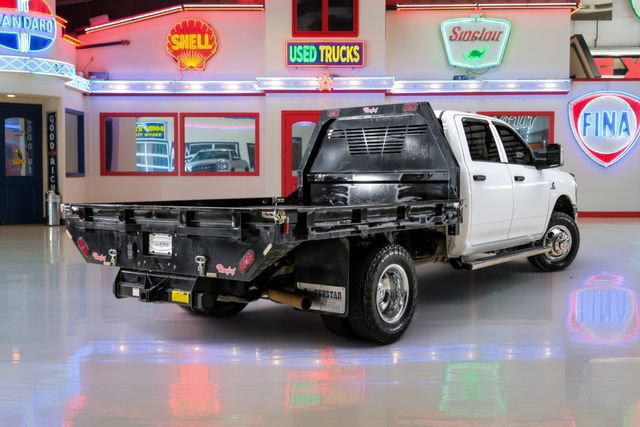 Used 2024 RAM 3500 Tradesman w/ Chrome Appearance Group AWD/4WD image 3