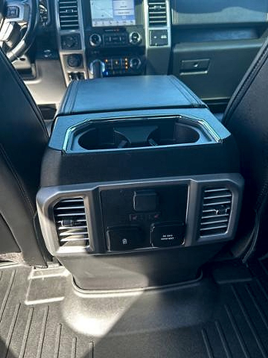 Used 2018 Ford F150 Platinum w/ Equipment Group 701A Luxury image 32