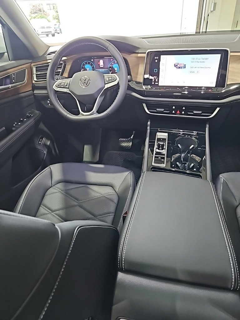 New 2026 Volkswagen Atlas SE image 26