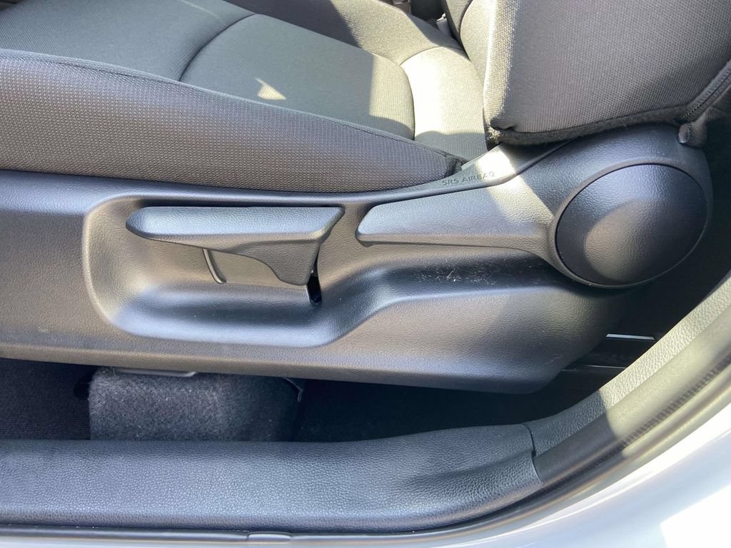 Used 2024 Toyota Corolla Cross LE w/ Moonroof Package FWD image 12
