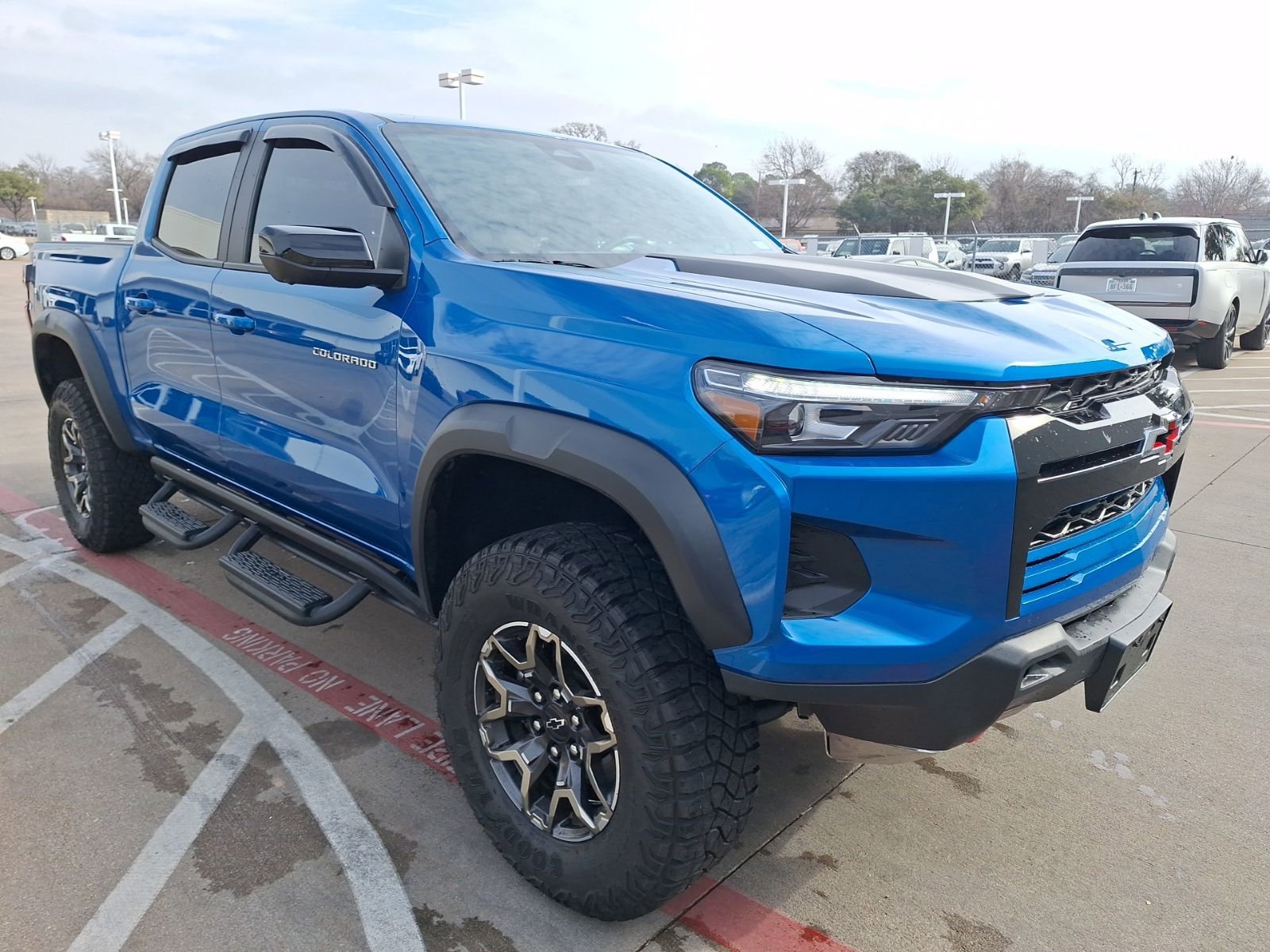 Used 2023 Chevrolet Colorado ZR2 w/ ZR2 Convenience Package III image 8