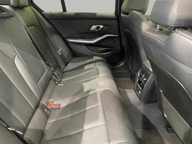 Used 2020 BMW 330i xDrive Sedan w/ Convenience Package image 12