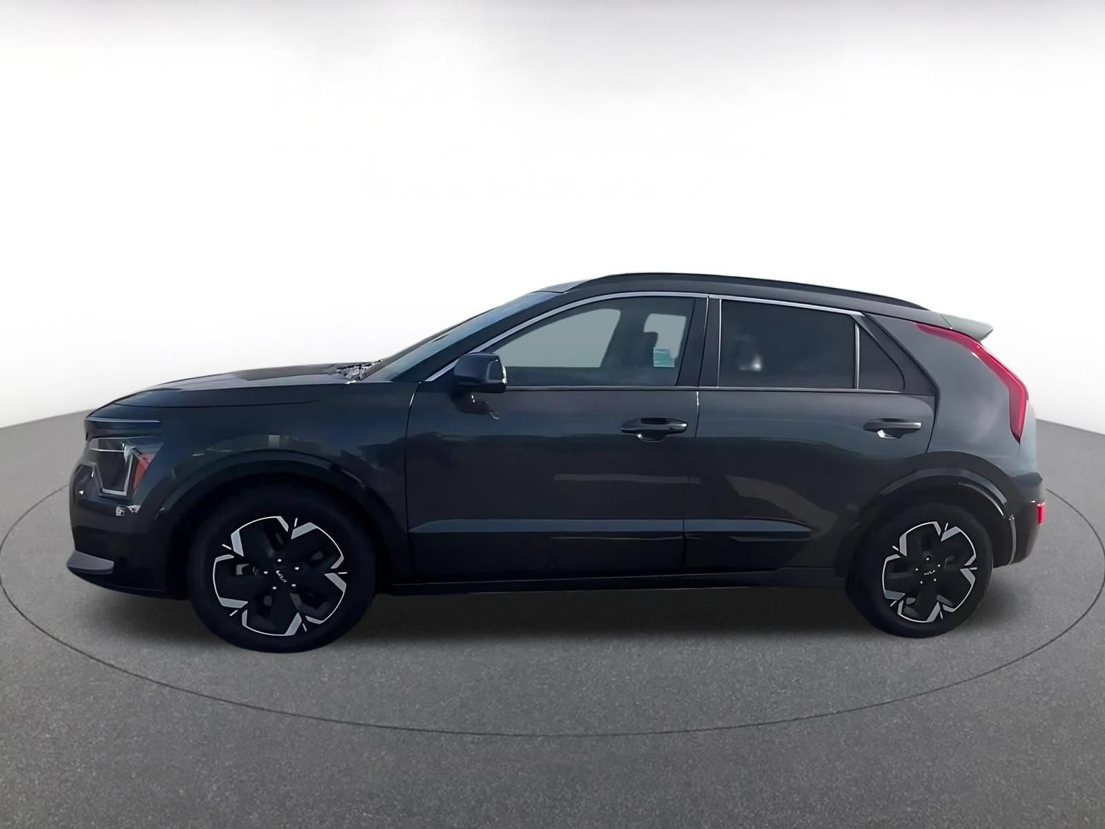 Used 2023 Kia Niro Wind FWD image 9