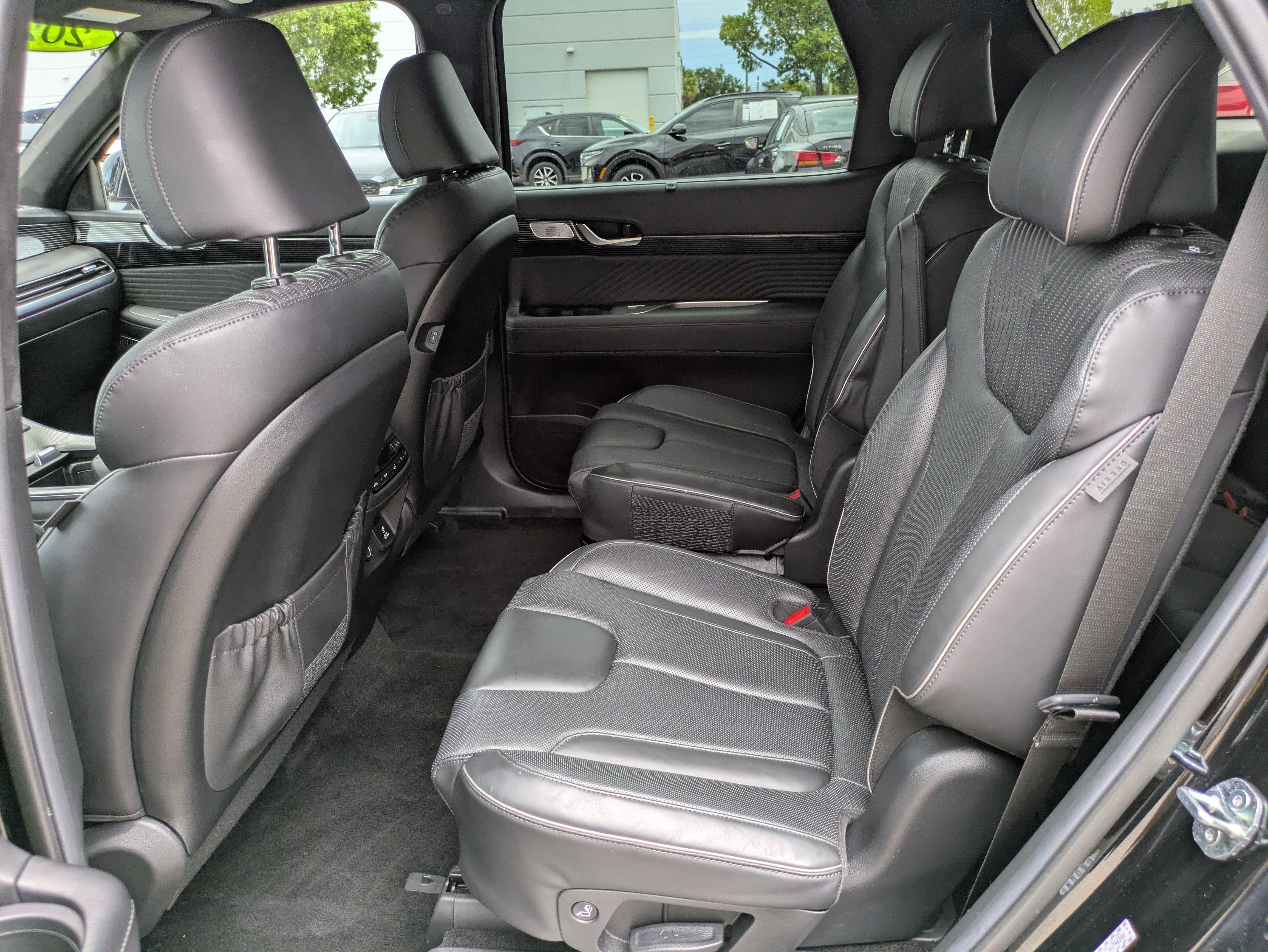 Used 2024 Hyundai Palisade Calligraphy AWD/4WD image 13