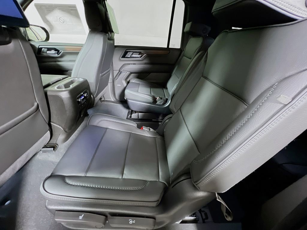 New 2026 GMC Yukon XL Denali image 19