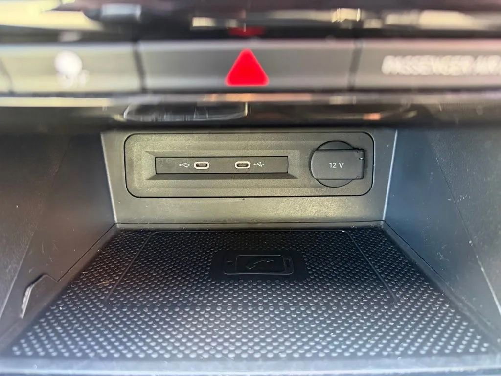 Used 2022 Volkswagen Atlas Cross Sport SEL AWD/4WD image 24