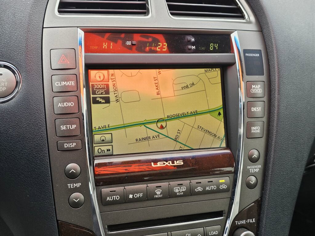 Used 2011 Lexus ES 350 image 33