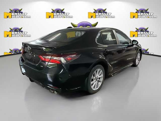Used 2021 Toyota Camry SE FWD image 4