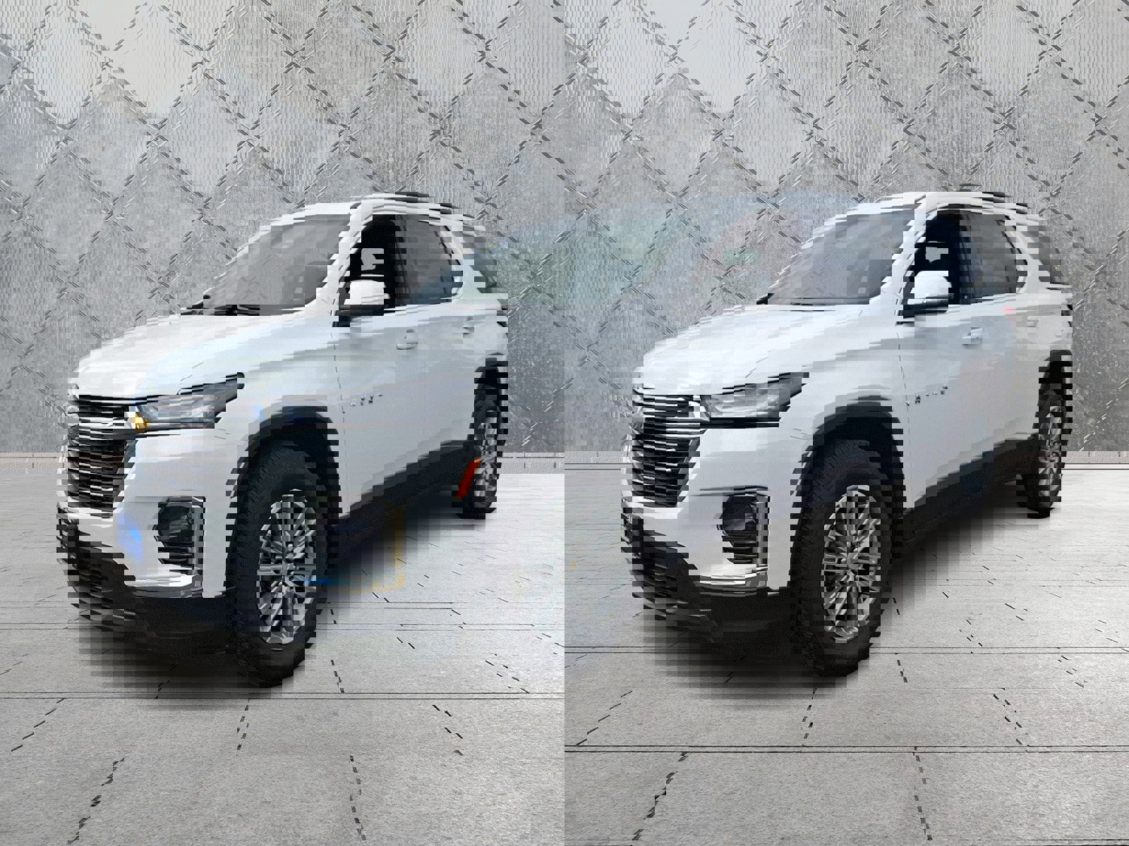 Used 2023 Chevrolet Traverse LT image 3