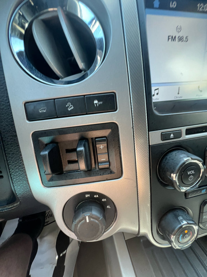 Used 2017 Ford Expedition XLT w/ Equipment Group 201A image 27