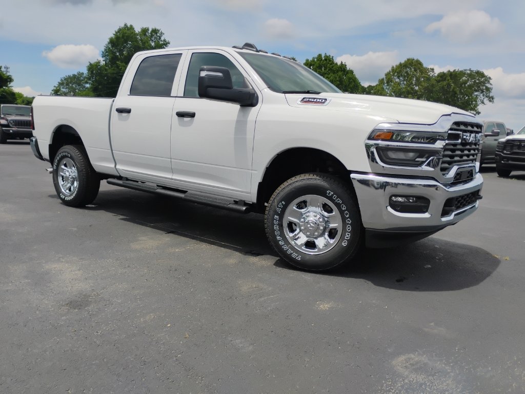New 2026 RAM 2500 Tradesman AWD/4WD image 3