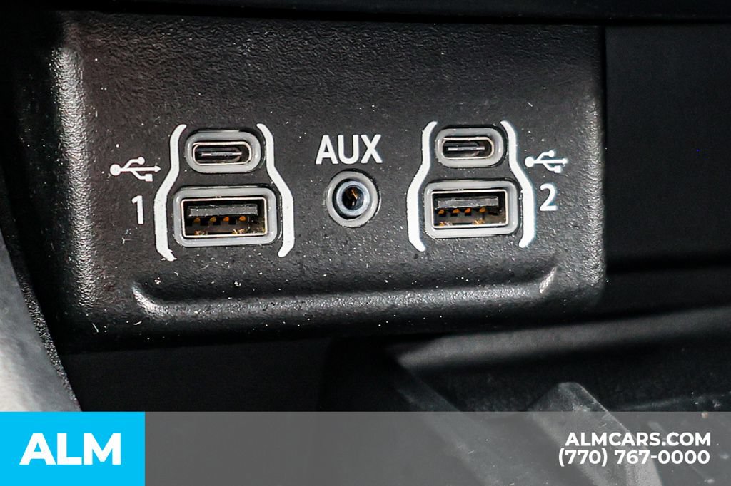 Used 2025 Dodge Durango GT AWD/4WD image 41