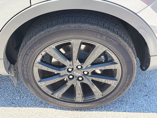 Used 2023 Lincoln Nautilus Reserve w/ Equipment Group 202A AWD/4WD image 16