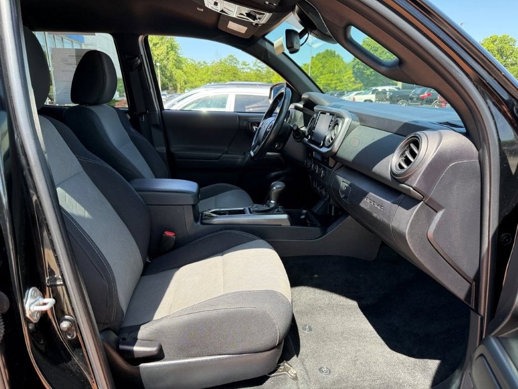 Used 2023 Toyota Tacoma TRD Off-Road AWD/4WD image 22