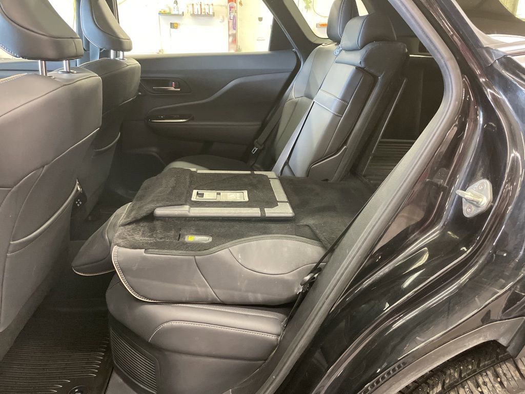 Used 2025 Toyota Crown Signia image 27