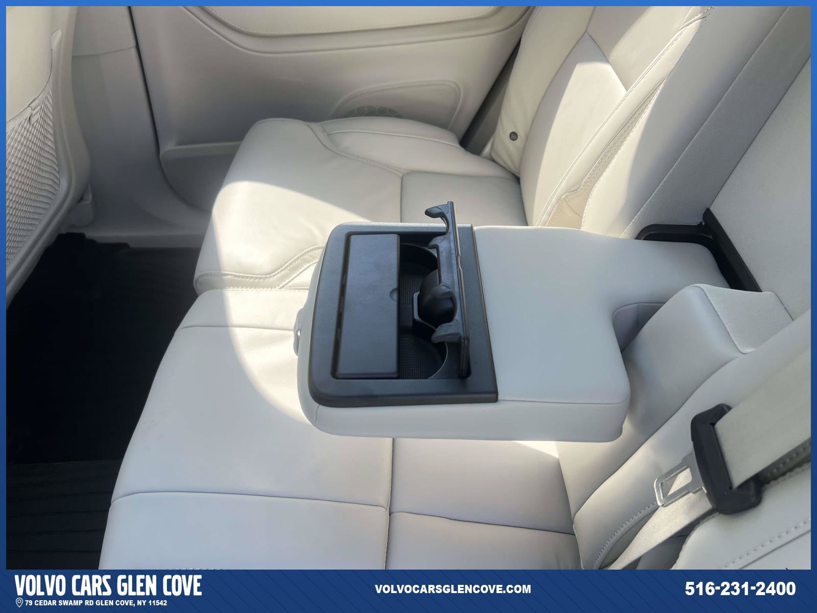 Used 2026 Volvo XC90 B6 Ultra w/ Protection Package AWD/4WD image 11