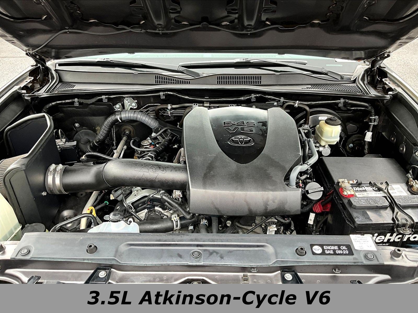 Used 2016 Toyota Tacoma SR5 w/ SR5 Appearance Package (SN) RWD image 29