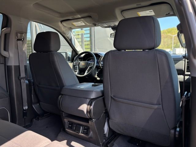 Used 2024 Chevrolet Silverado 1500 LT AWD/4WD image 43