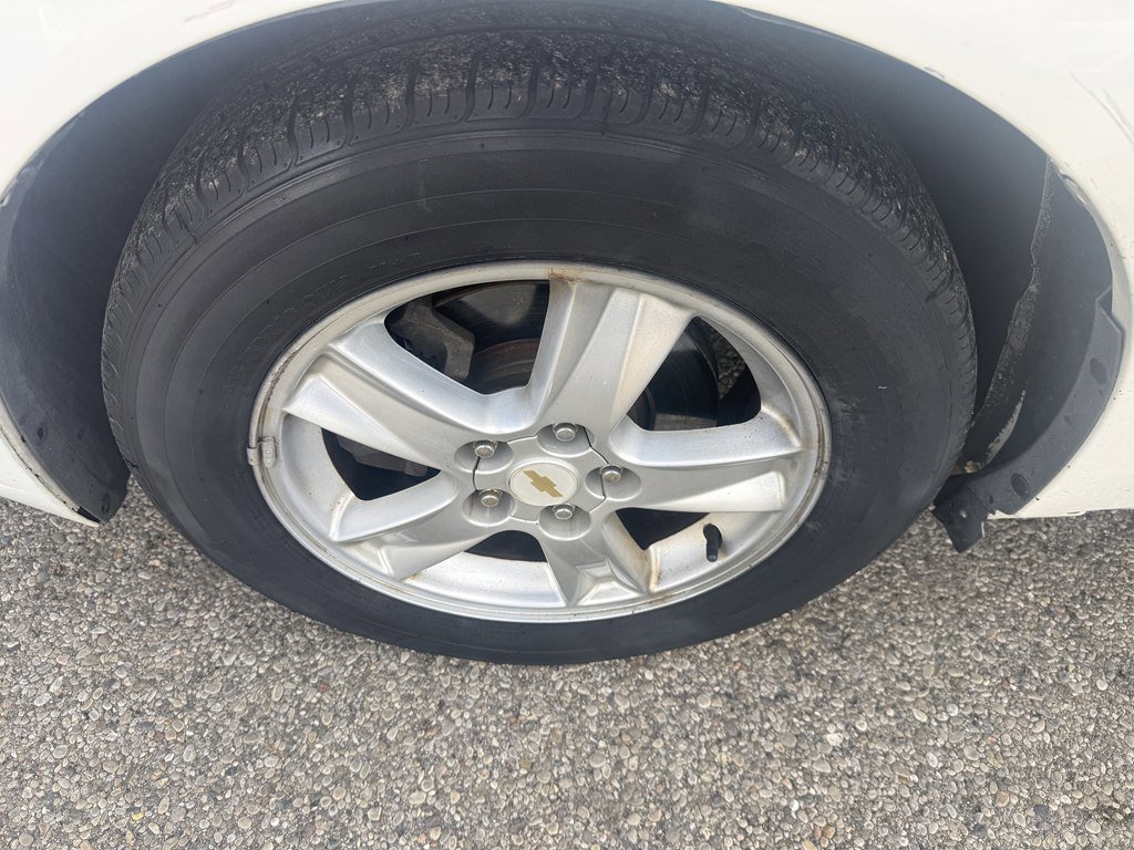 Used 2005 Chevrolet Malibu LS image 10